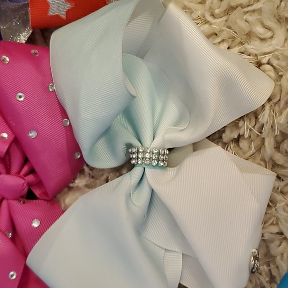 JoJo Siwa bows - Picture 16 of 16